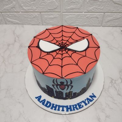 Punch Spiderman  Cake